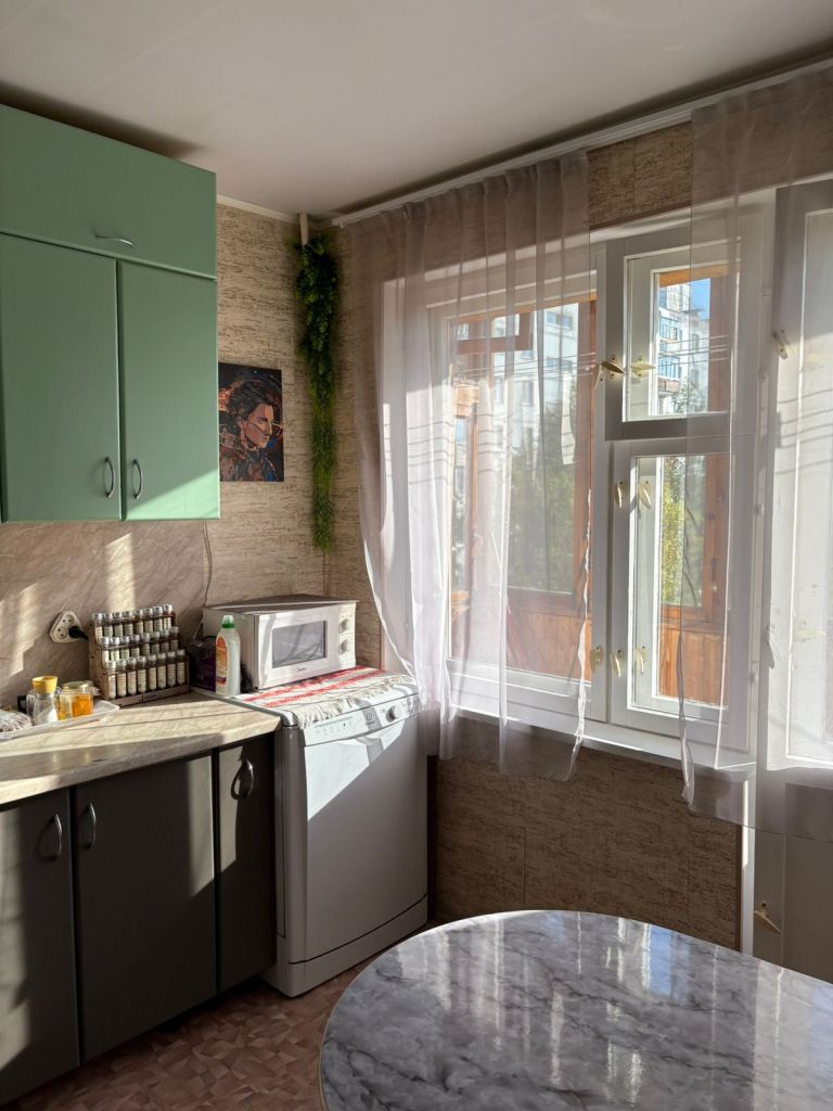 Продажа 4-комнатной квартиры, Нижний Новгород, 6-й микрорайон,  29