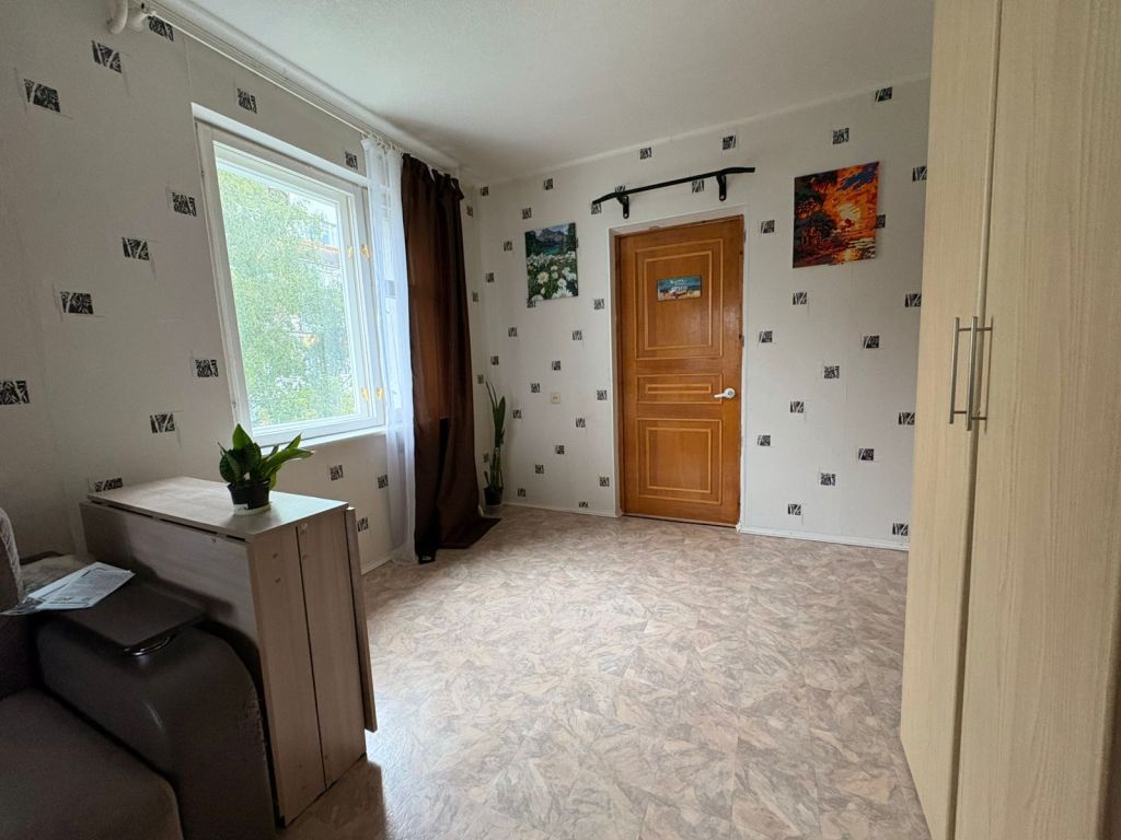 Продажа 4-комнатной квартиры, Нижний Новгород, 6-й микрорайон,  29