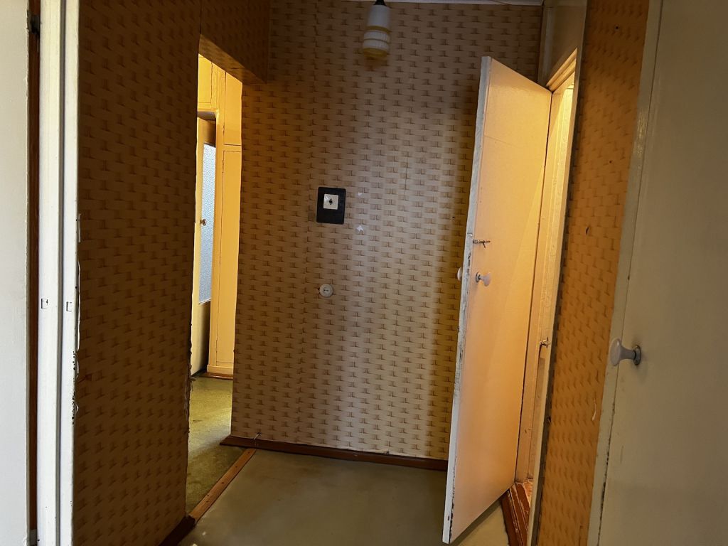 Продажа 3-комнатной квартиры, Собинка, Центральная ул,  20