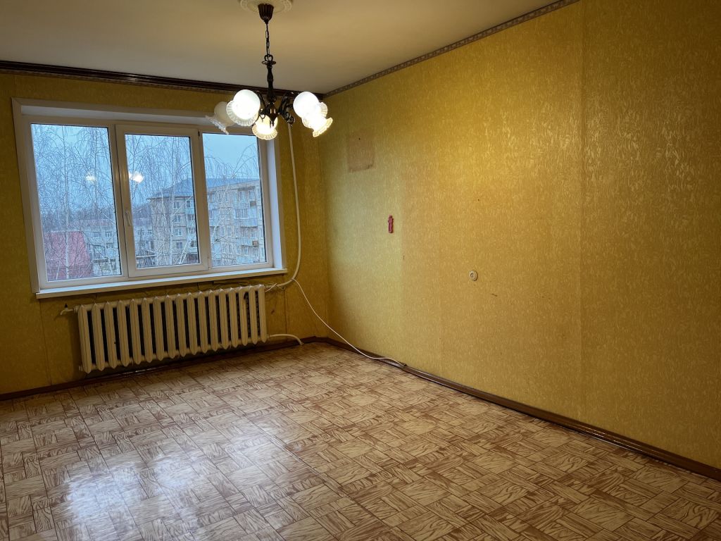 Продажа 3-комнатной квартиры, Собинка, Центральная ул,  20