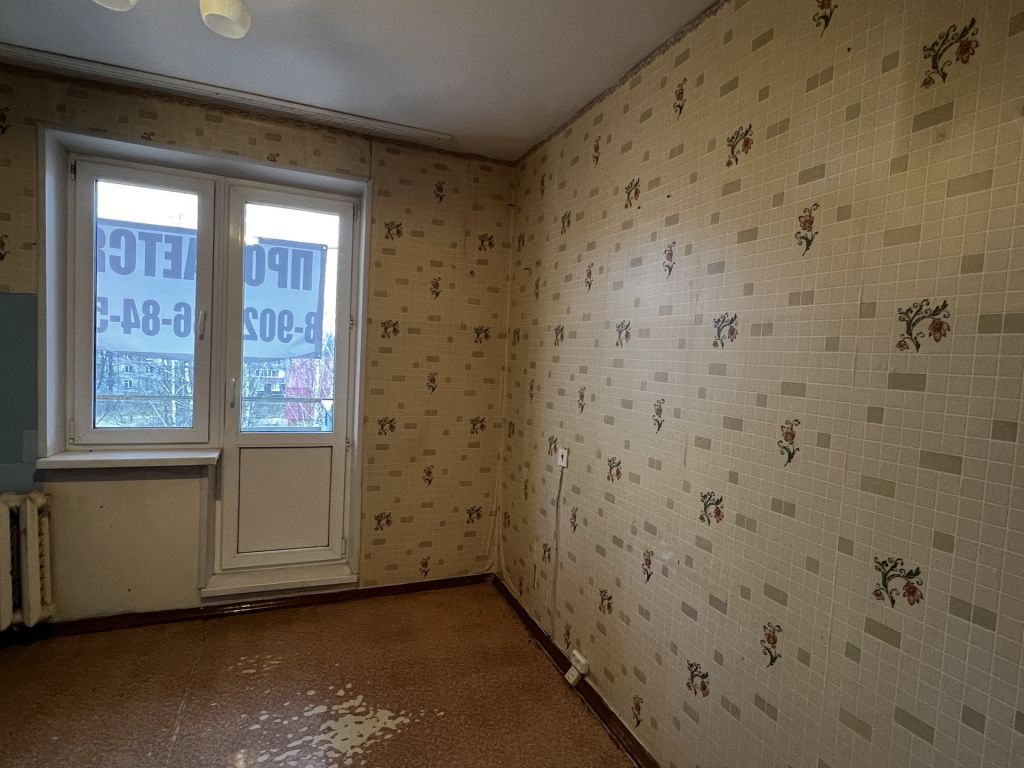 Продажа 3-комнатной квартиры, Собинка, Центральная ул,  20