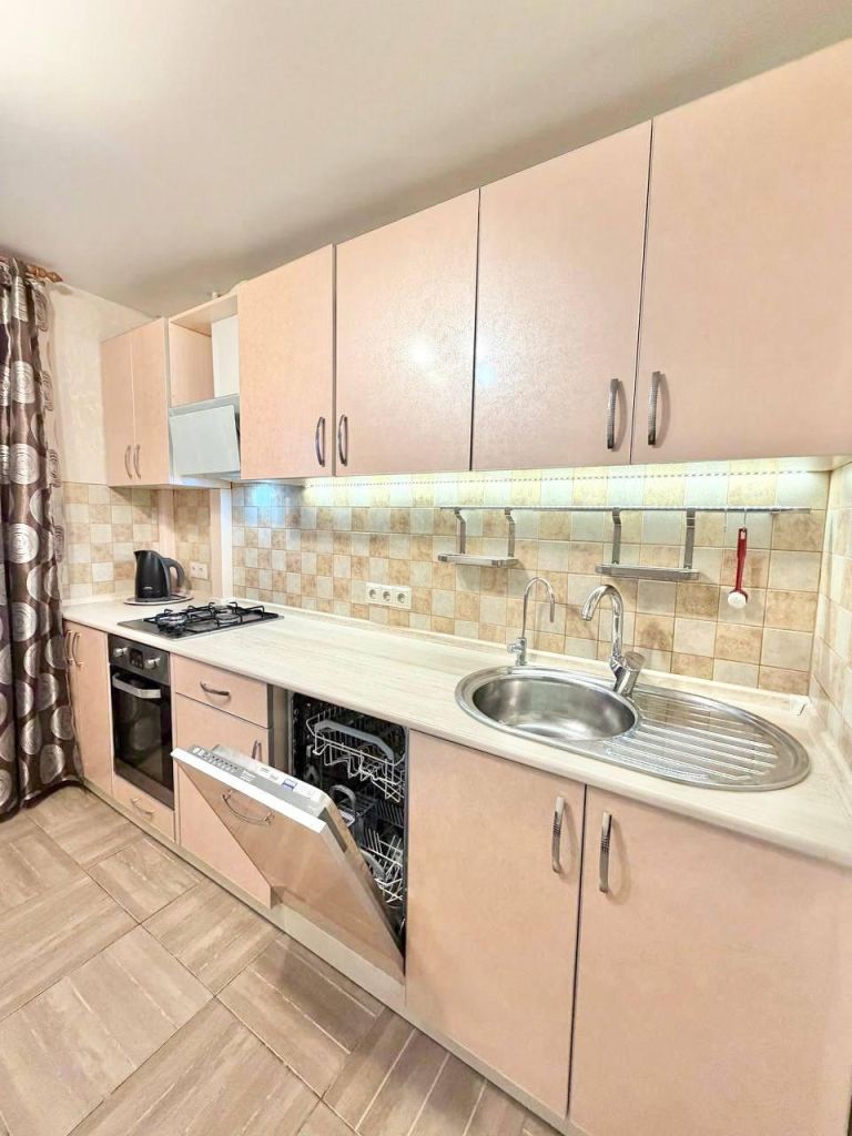 Аренда 2-комнатной квартиры, Ярославль, Республиканская ул,  77