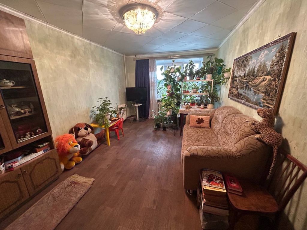 Продажа 4-комнатной квартиры, Дзержинск, Химиков б-р,  8/14