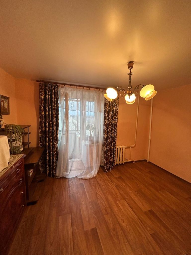 Продажа 4-комнатной квартиры, Дзержинск, Химиков б-р,  8/14