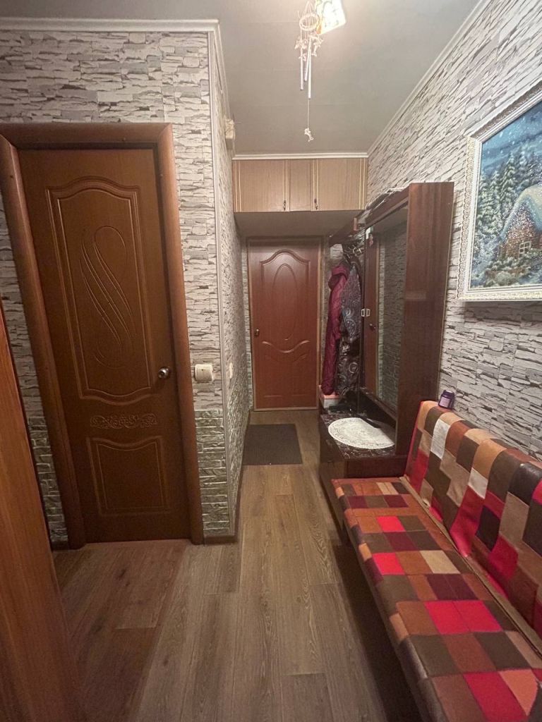 Продажа 4-комнатной квартиры, Дзержинск, Химиков б-р,  8/14