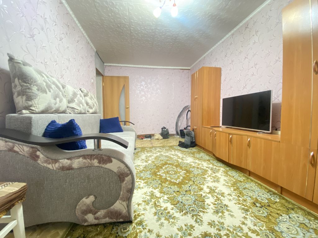Продажа 1-комнатной квартиры, Новомосковск, Трудовые Резервы ул,  70а