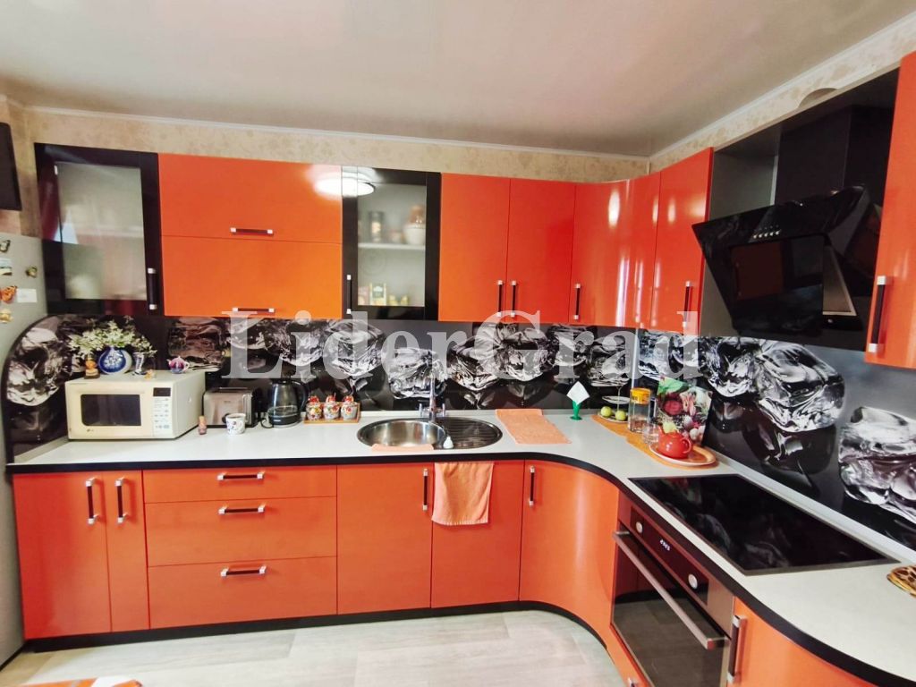 Продажа 3-комнатной квартиры, Ярославль, Ярославская ул,  153 к2