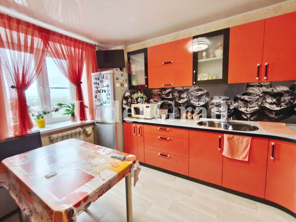 Продажа 3-комнатной квартиры, Ярославль, Ярославская ул,  153 к2