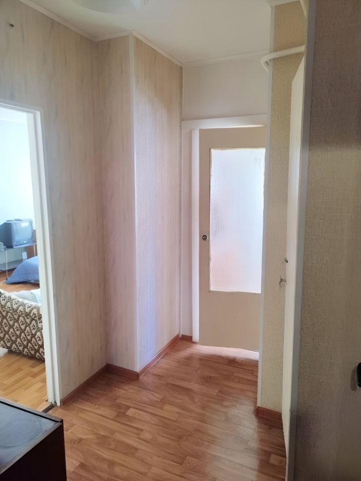Продажа 1-комнатной квартиры, Саратов, Тархова ул,  3