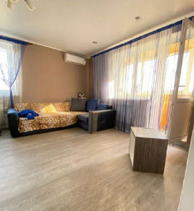 Продажа 2-комнатной квартиры, Энгельс, Студенческая ул,  183Д