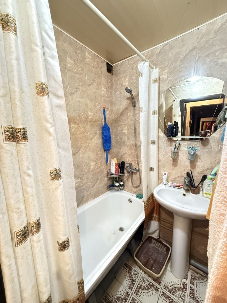 Продажа 4-комнатной квартиры, Шелокша, Крупнова ул,  32