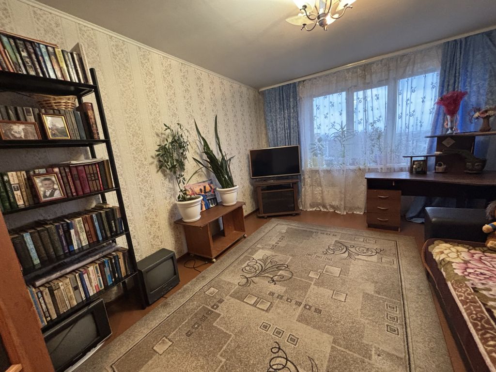 Продажа 3-комнатной квартиры, Конаково, Набережная Волги ул,  44