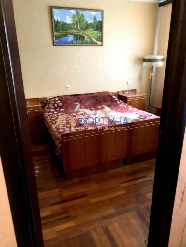 Продажа 3-комнатной квартиры, Белгород, Королева ул,  20