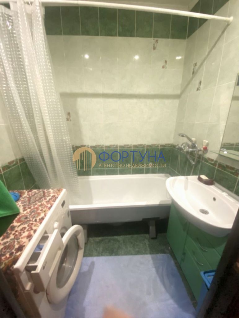 Продажа 3-комнатной квартиры, Белгород, Королева ул,  20