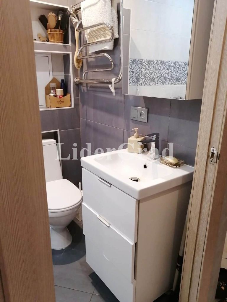 Продажа 2-комнатной квартиры, Ярославль, Матросова проезд,  11