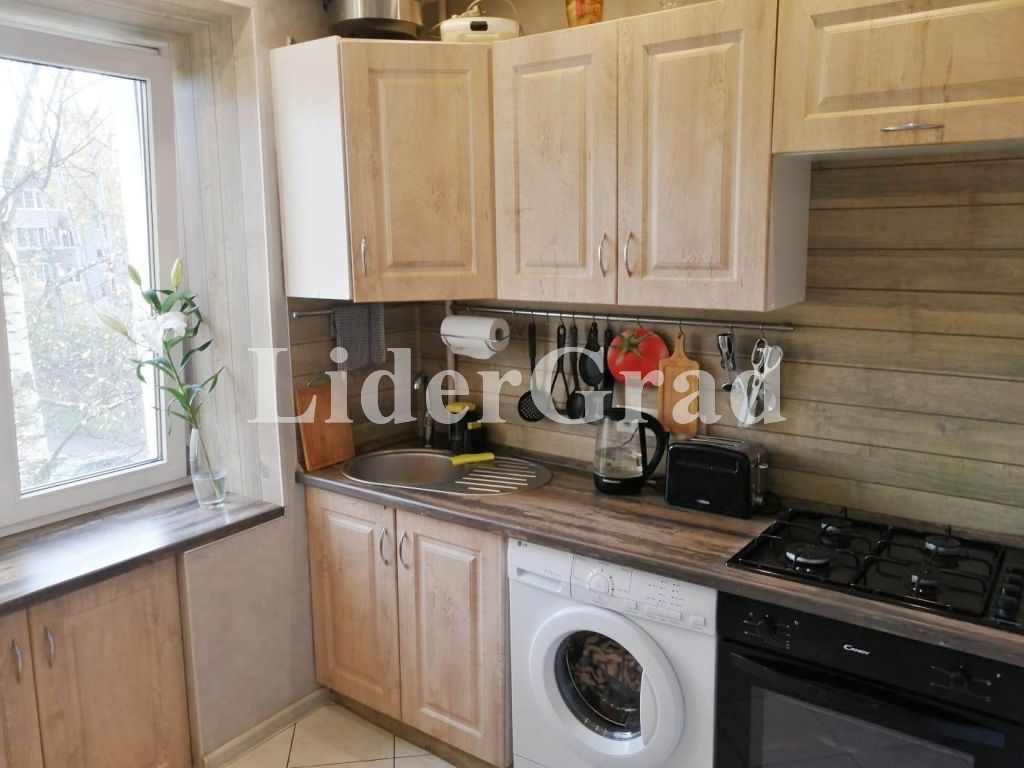 Продажа 2-комнатной квартиры, Ярославль, Матросова проезд,  11