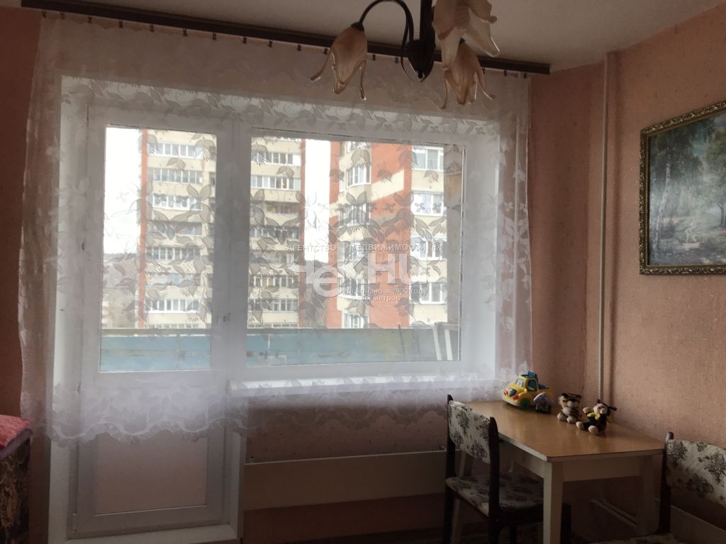 Продажа 4-комнатной квартиры, Нижний Новгород, Героя Советского Союза Прыгунова ул,  27