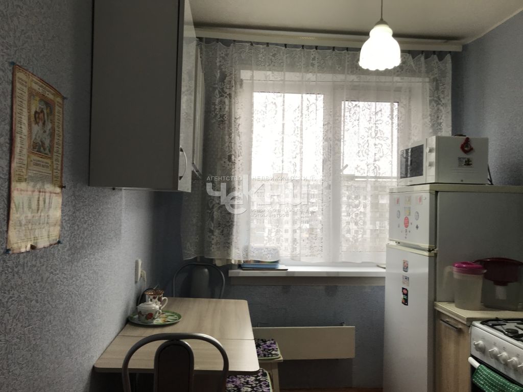 Продажа 4-комнатной квартиры, Нижний Новгород, Героя Советского Союза Прыгунова ул,  27