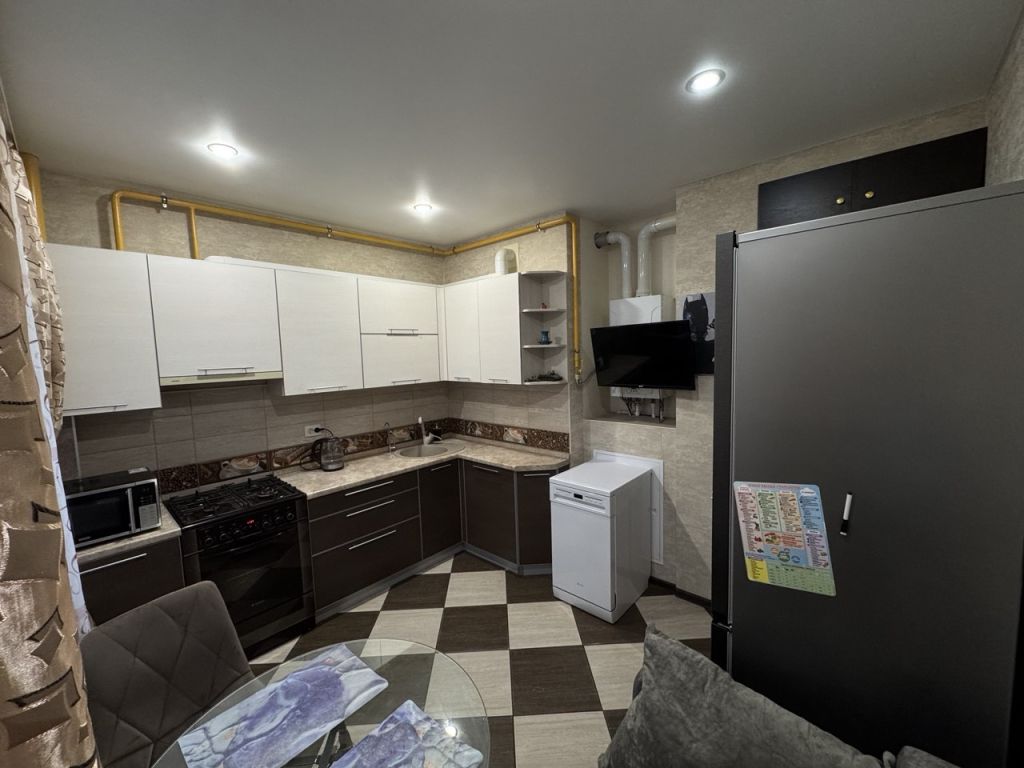 Продажа 1-комнатной квартиры, Тверь, Гусева б-р,  46