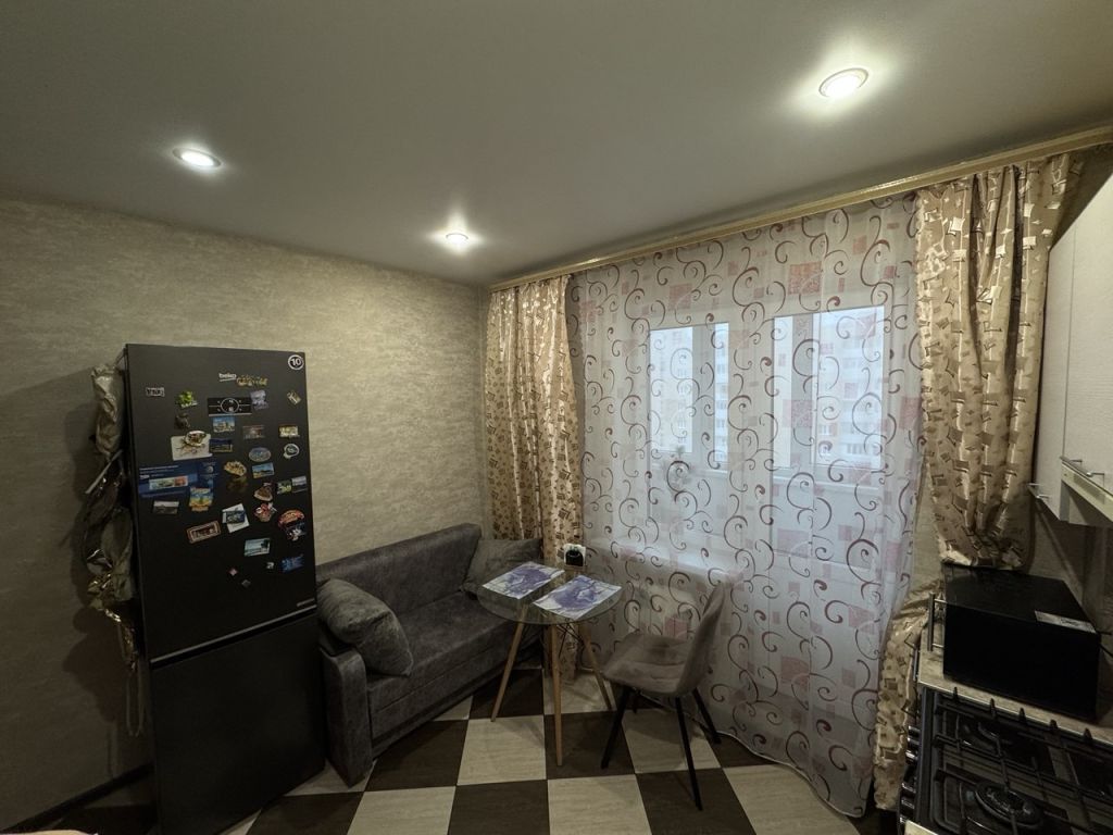 Продажа 1-комнатной квартиры, Тверь, Гусева б-р,  46