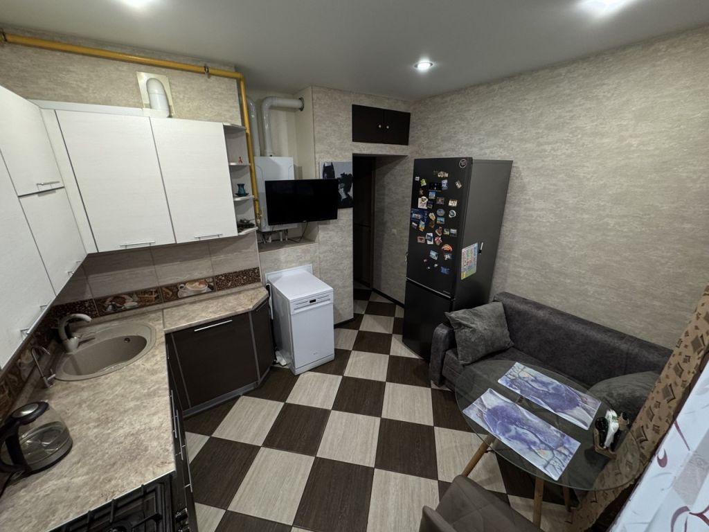 Продажа 1-комнатной квартиры, Тверь, Гусева б-р,  46