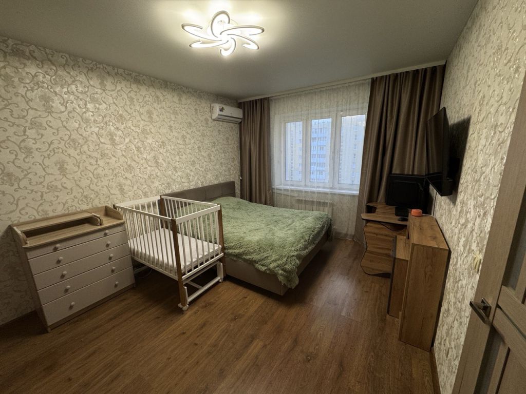 Продажа 1-комнатной квартиры, Тверь, Гусева б-р,  46