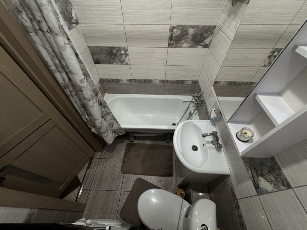 Продажа 1-комнатной квартиры, Тверь, Гусева б-р,  46