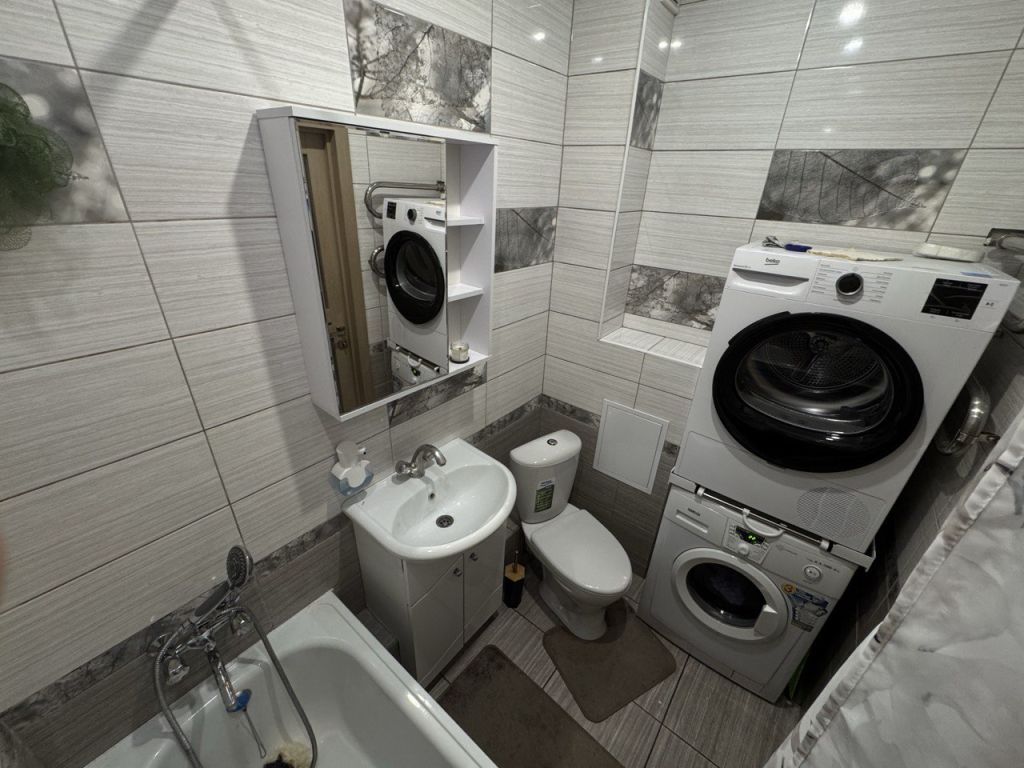 Продажа 1-комнатной квартиры, Тверь, Гусева б-р,  46