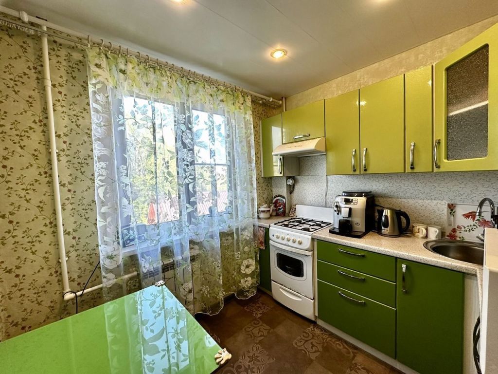 Продажа 3-комнатной квартиры, Кострома, Окружной 8-й проезд,  11