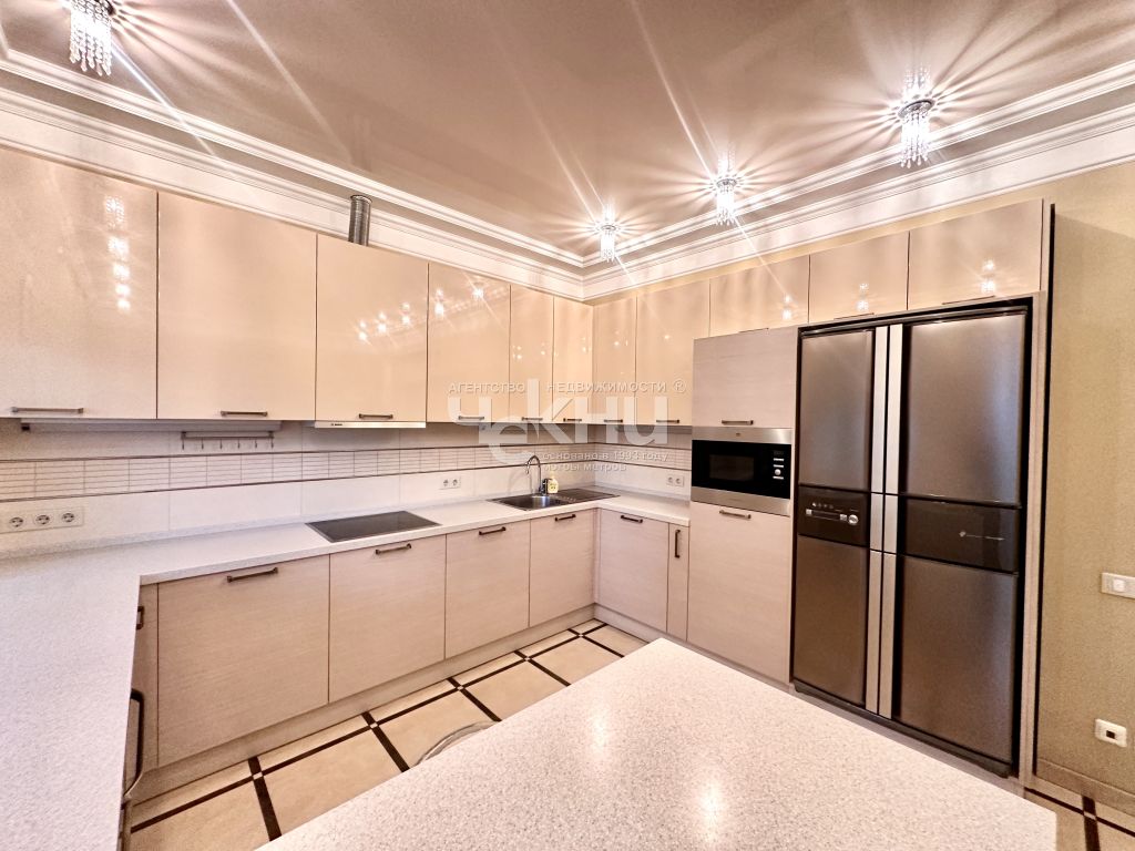 Продажа 3-комнатной квартиры, Нижний Новгород, Коминтерна ул,  139