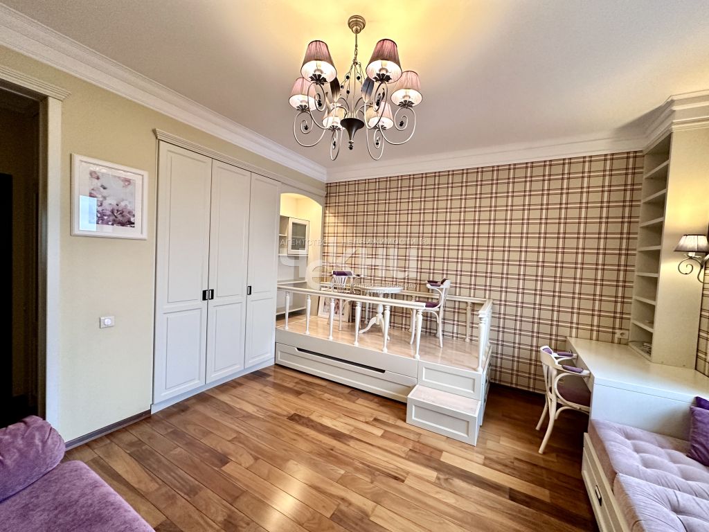 Продажа 3-комнатной квартиры, Нижний Новгород, Коминтерна ул,  139