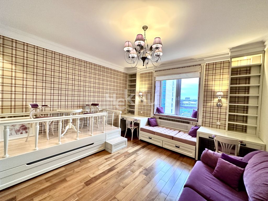 Продажа 3-комнатной квартиры, Нижний Новгород, Коминтерна ул,  139