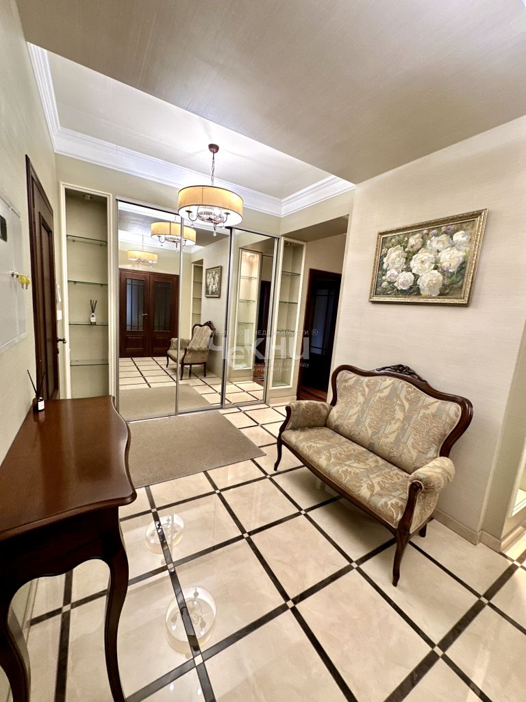 Продажа 3-комнатной квартиры, Нижний Новгород, Коминтерна ул,  139