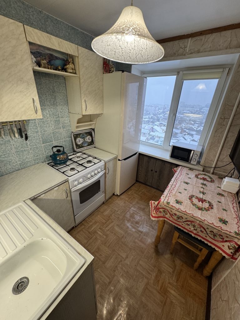 Продажа 1-комнатной квартиры, Саратов, Соколовая ул,  129/141