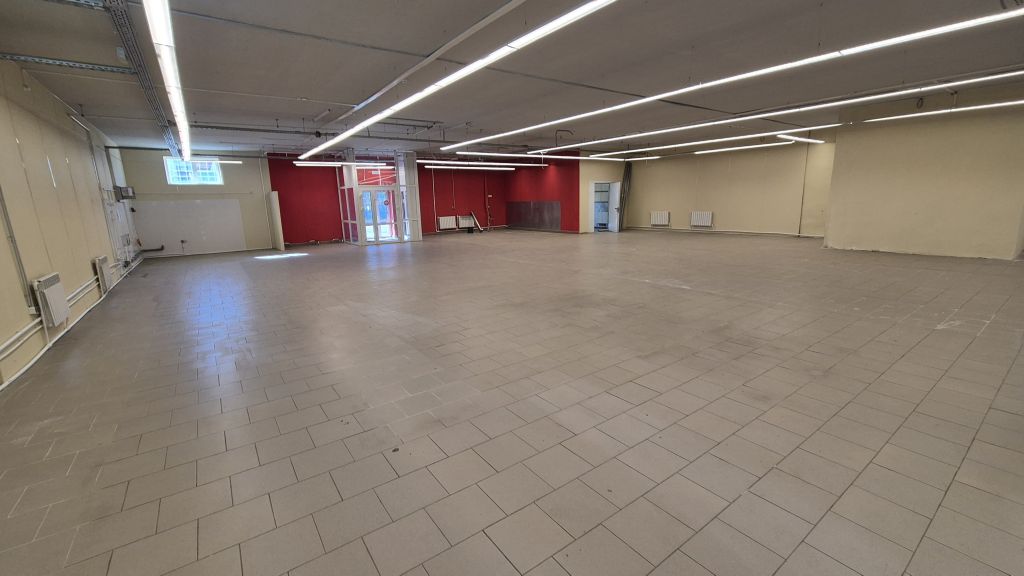 Аренда коммерческой недвижимости, 402м <sup>2</sup>, Новомосковск, Шахтерская ул,  6д