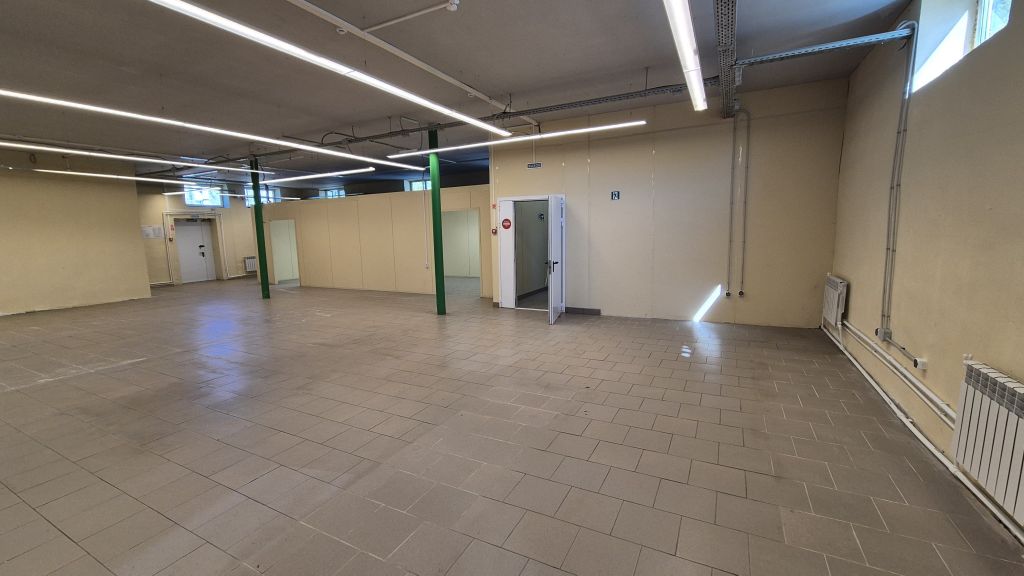 Аренда коммерческой недвижимости, 402м <sup>2</sup>, Новомосковск, Шахтерская ул,  6д