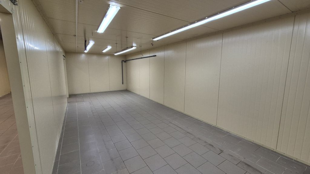 Аренда коммерческой недвижимости, 402м <sup>2</sup>, Новомосковск, Шахтерская ул,  6д