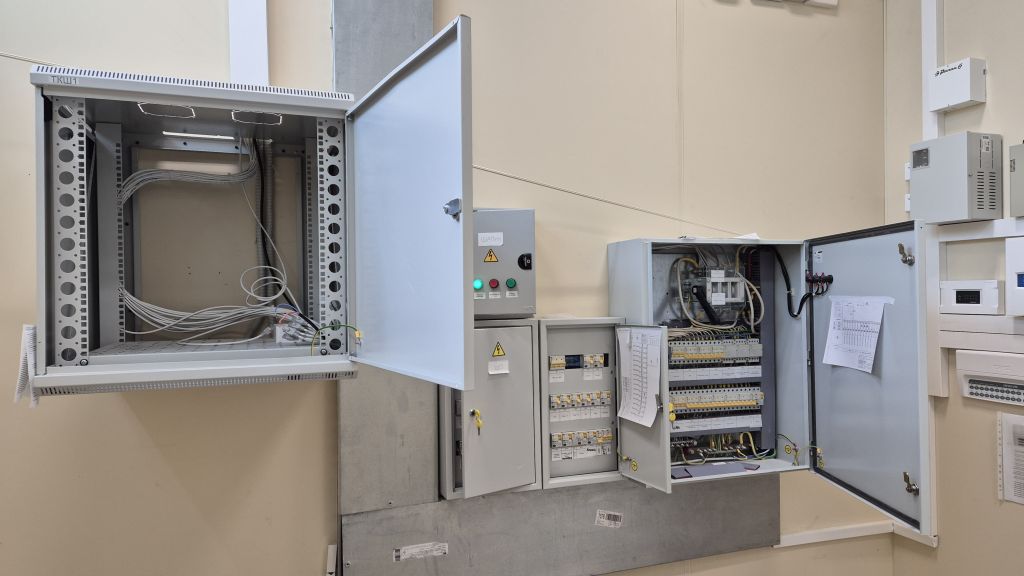 Аренда коммерческой недвижимости, 402м <sup>2</sup>, Новомосковск, Шахтерская ул,  6д