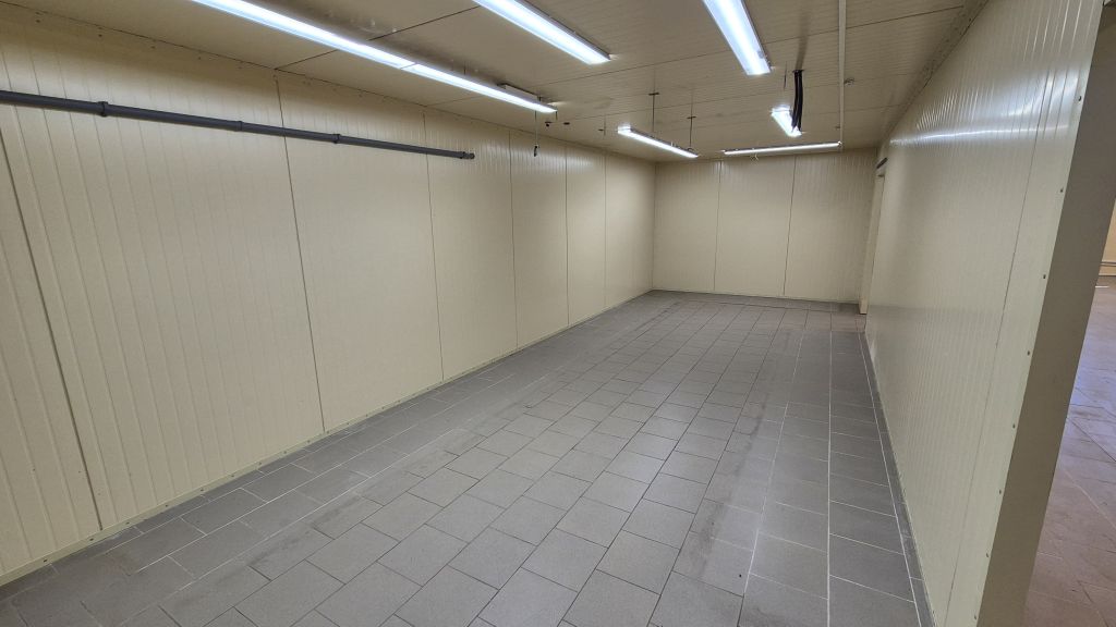 Аренда коммерческой недвижимости, 402м <sup>2</sup>, Новомосковск, Шахтерская ул,  6д