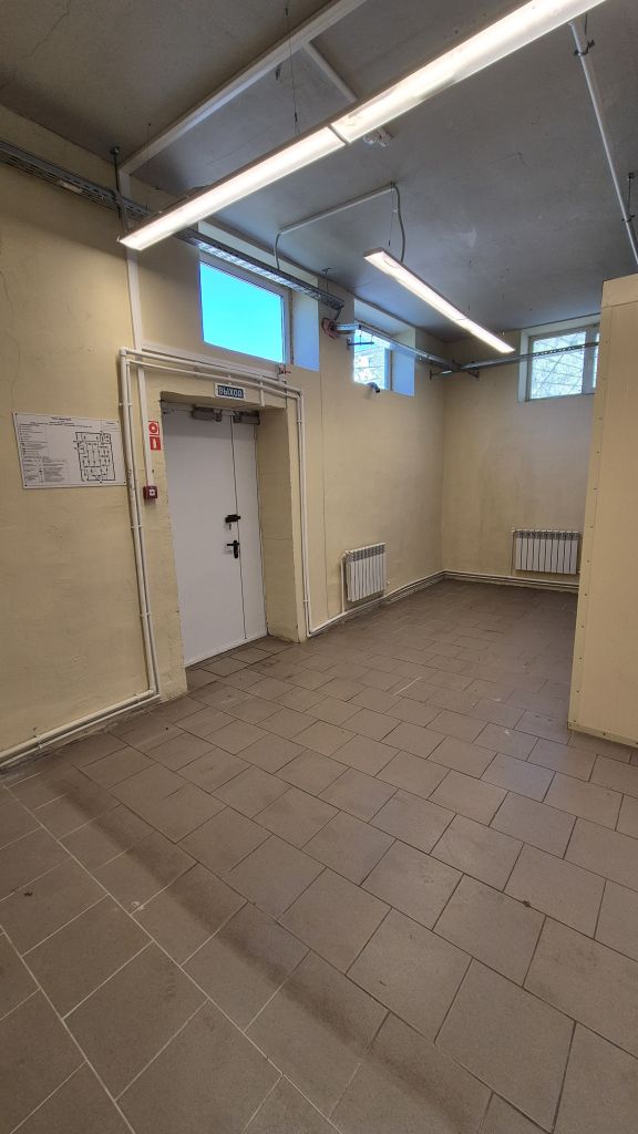 Аренда коммерческой недвижимости, 402м <sup>2</sup>, Новомосковск, Шахтерская ул,  6д