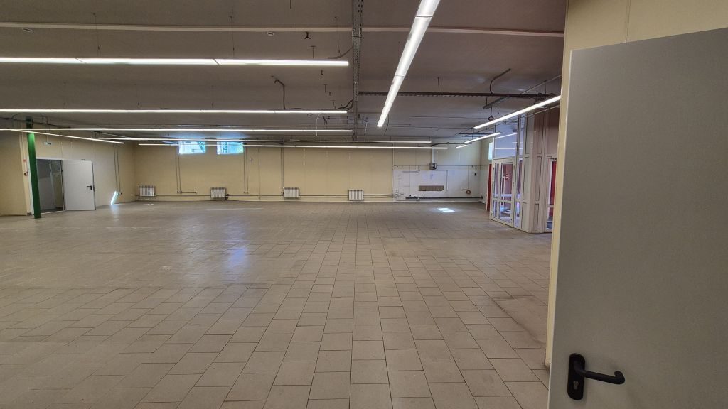 Аренда коммерческой недвижимости, 402м <sup>2</sup>, Новомосковск, Шахтерская ул,  6д