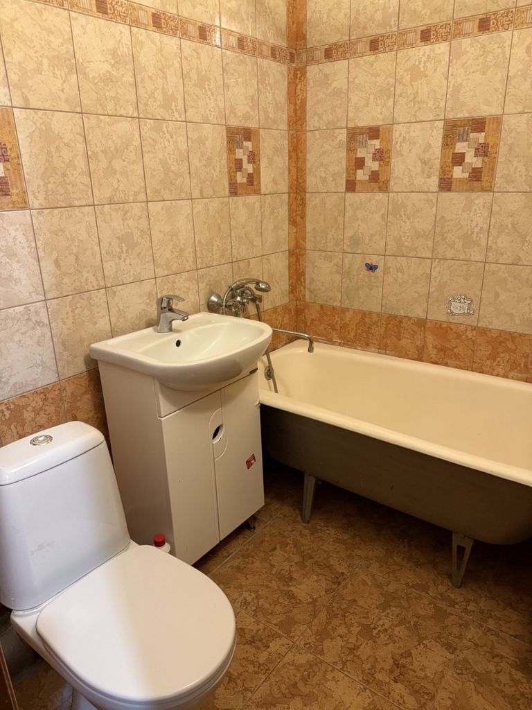 Продажа 2-комнатной квартиры, Заволжье, Дзержинского пр-кт,  54