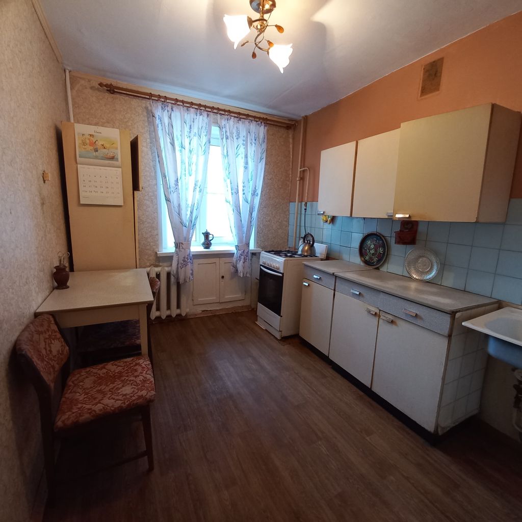 Продажа 3-комнатной квартиры, Иваново, Богдана Хмельницкого ул,  6