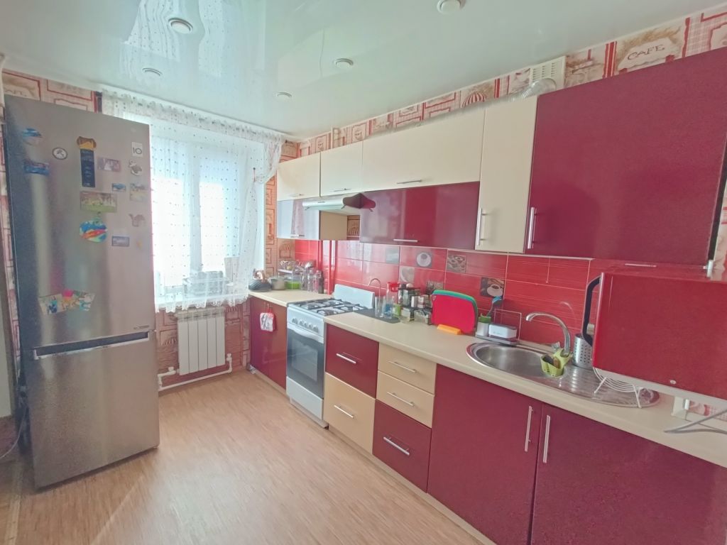 Продажа 3-комнатной квартиры, Казань, Колымская ул,  22