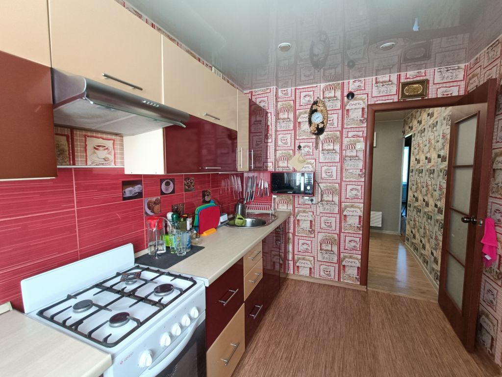 Продажа 3-комнатной квартиры, Казань, Колымская ул,  22