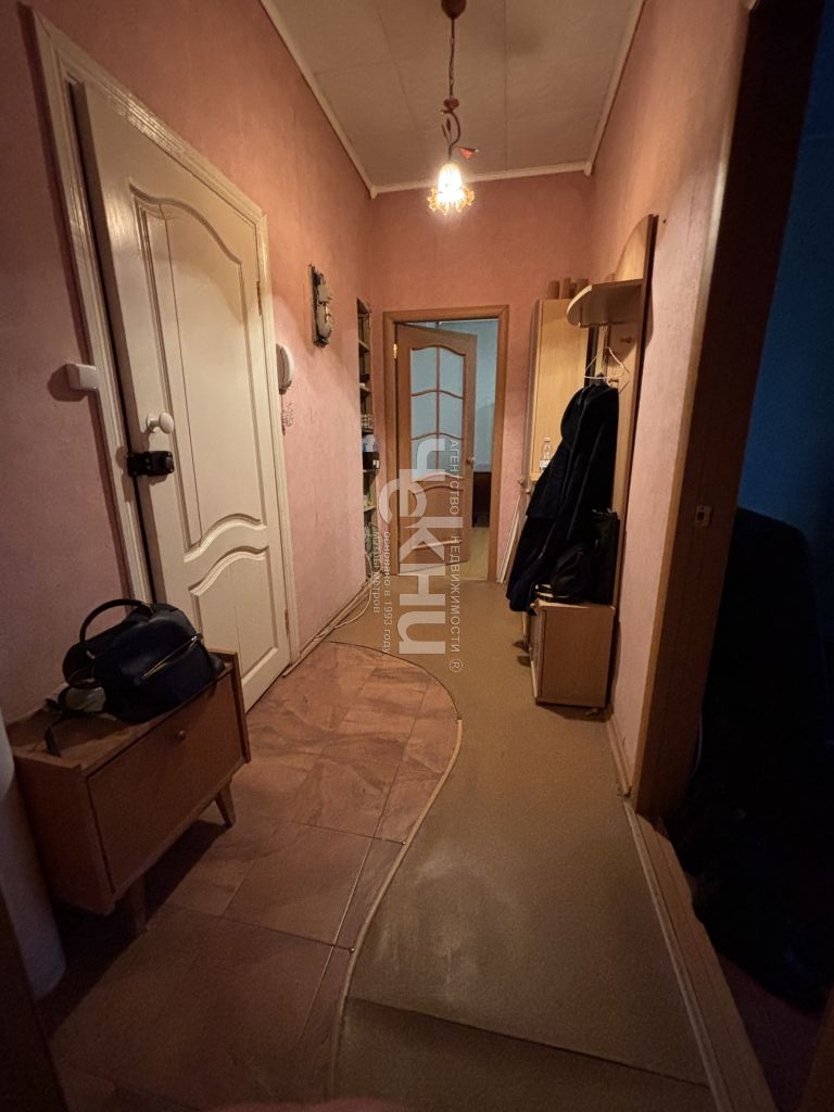 Продажа 2-комнатной квартиры, Нижний Новгород, Октябрьской Революции ул,  37