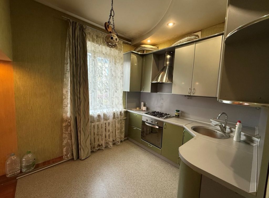 Продажа 3-комнатной квартиры, Заволжье, Веденеева ул,  13