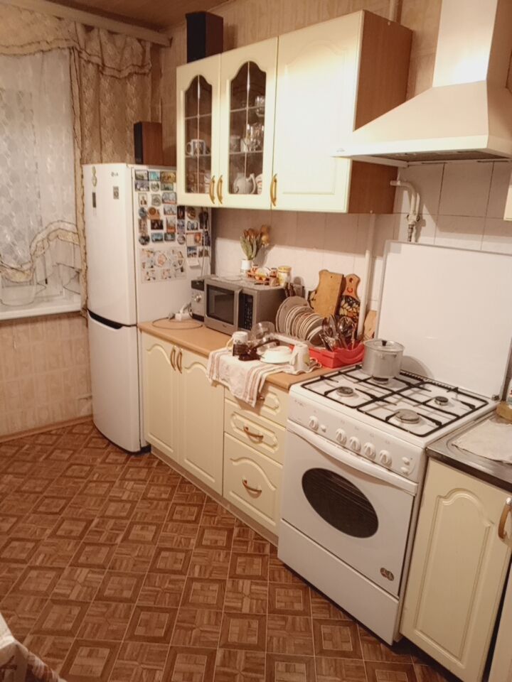 Продажа 2-комнатной квартиры, Новомосковск, Депо ул,  21