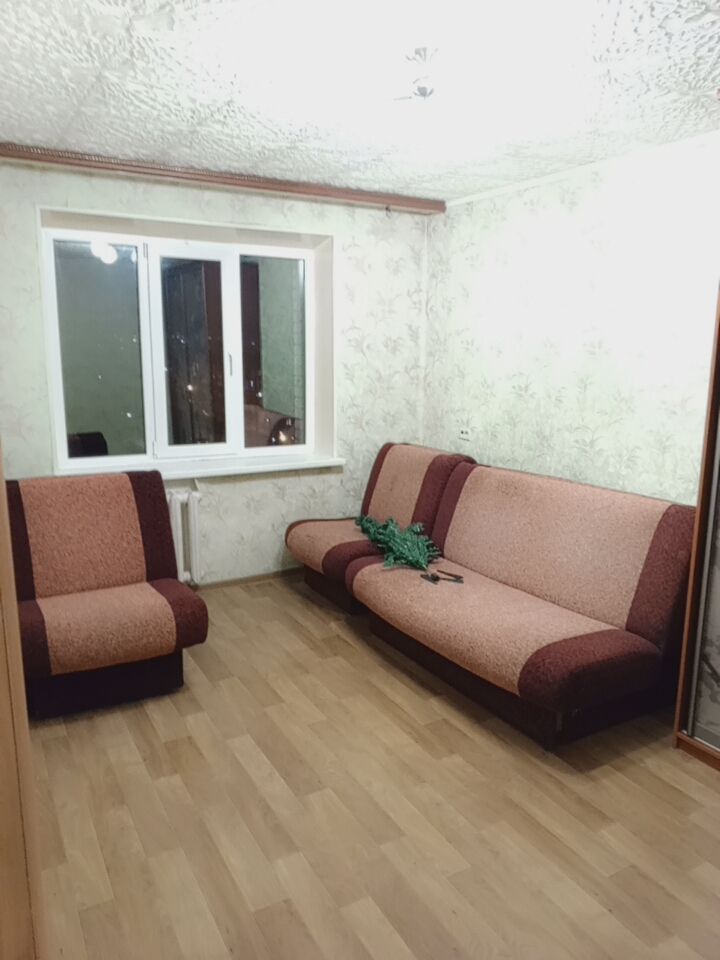 Продажа 1-комнатной квартиры, Новомосковск, Победы пр-кт,  7