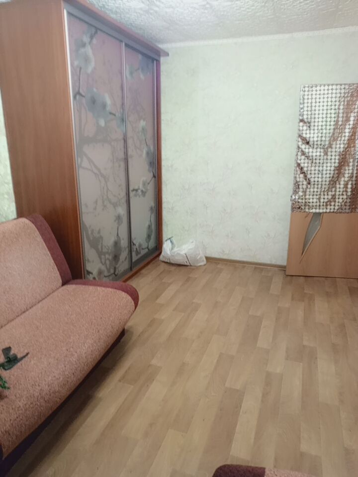 Продажа 1-комнатной квартиры, Новомосковск, Победы пр-кт,  7